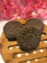 Load image into Gallery viewer, African Black Soap Shampoo Bars
